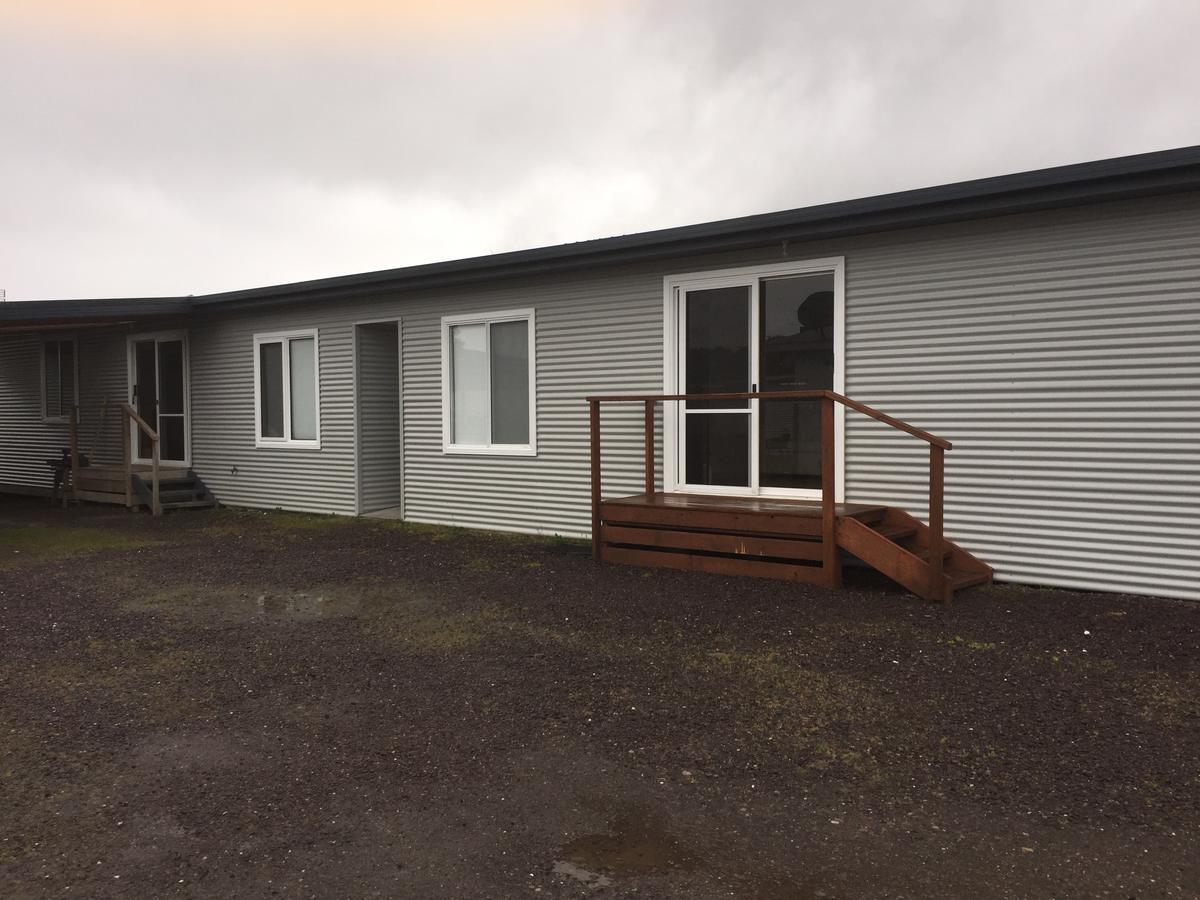 Glenaire Apartments At Pontifex Strahan Exterior photo
